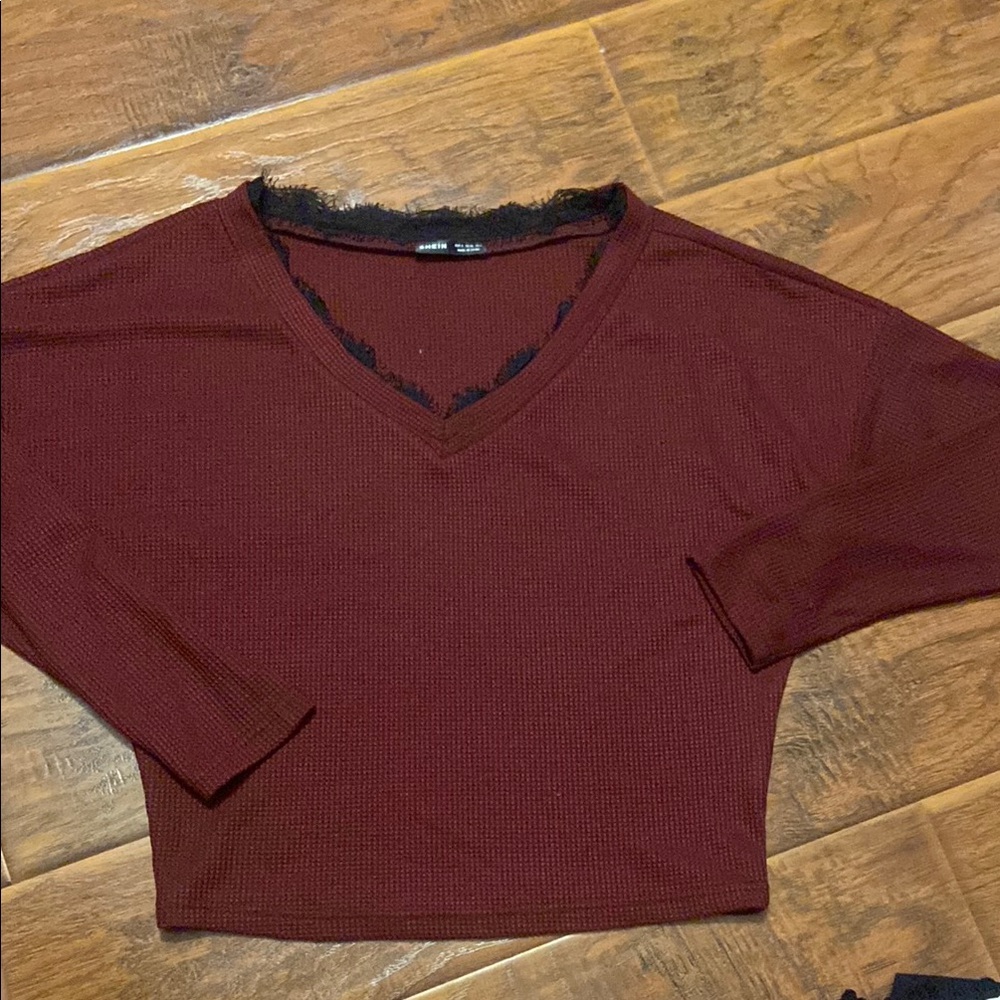 SHEIN Red 3/4 Sleeve Crop Blouse